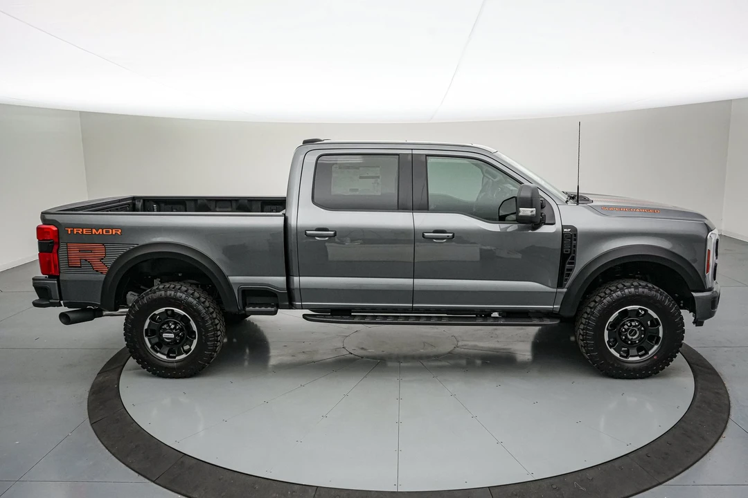 2026 Ford Super Duty 5th Gen - Image 5 of 31