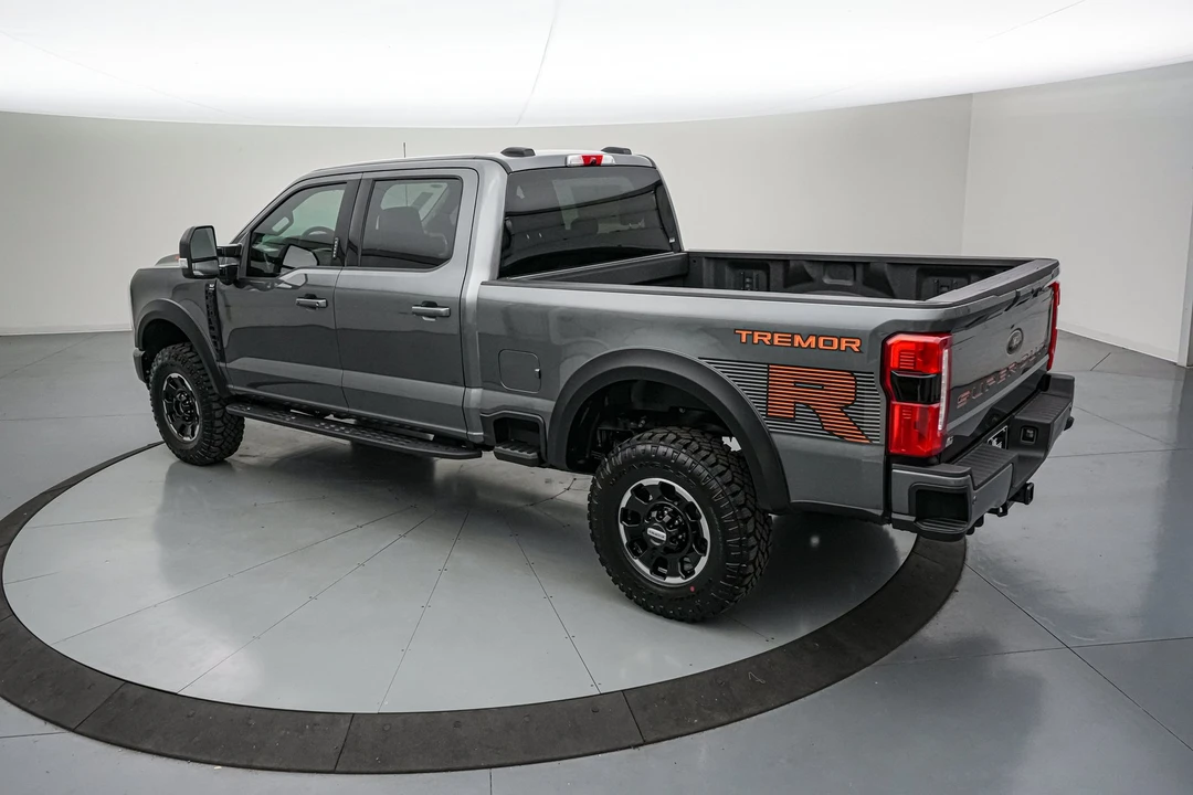 2026 Ford Super Duty 5th Gen - Image 9 of 31