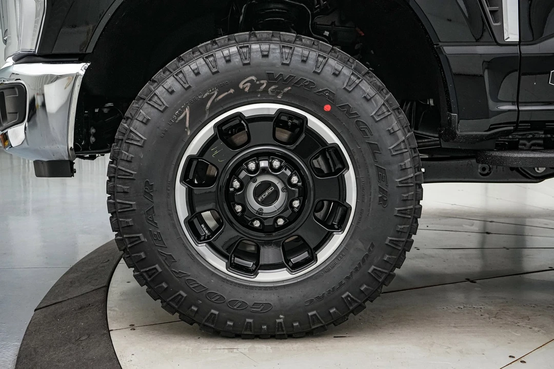 2026 Ford Super Duty 5th Gen - Image 12 of 21