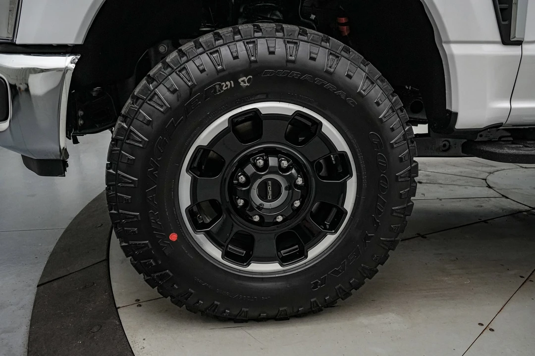 2026 Ford Super Duty 5th Gen - Image 12 of 21