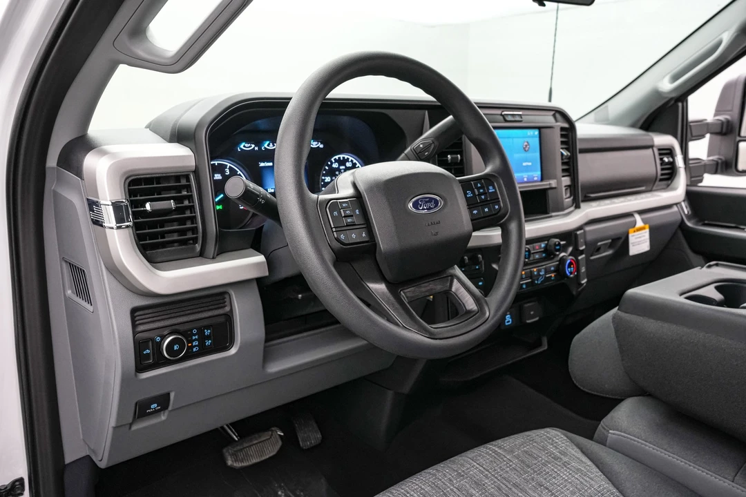2026 Ford Super Duty 5th Gen - Image 16 of 21