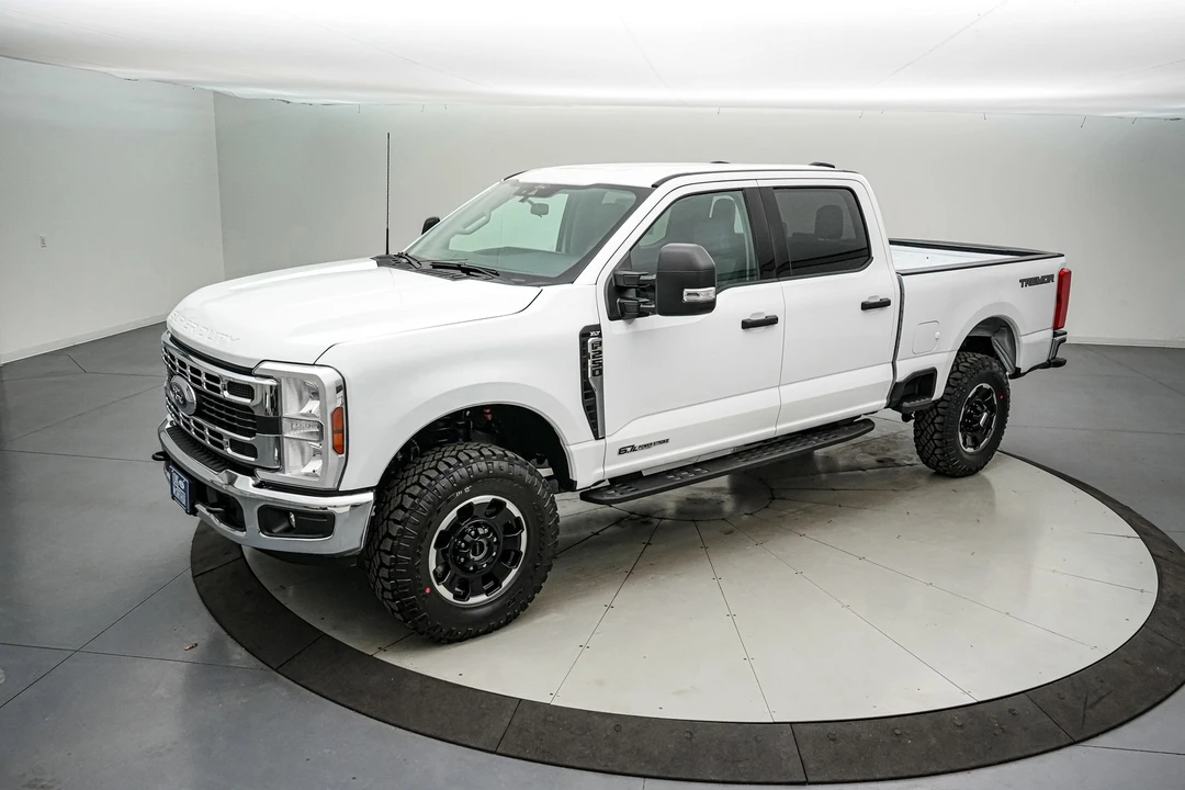 2026 Ford Super Duty 5th Gen - Image 10 of 21