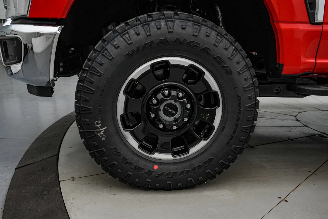 2026 Ford Super Duty 5th Gen - Image 12 of 21