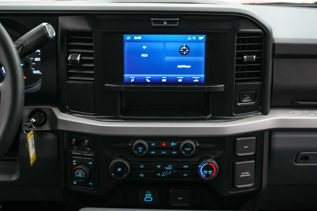 2026 Ford Super Duty 5th Gen - Image 18 of 21