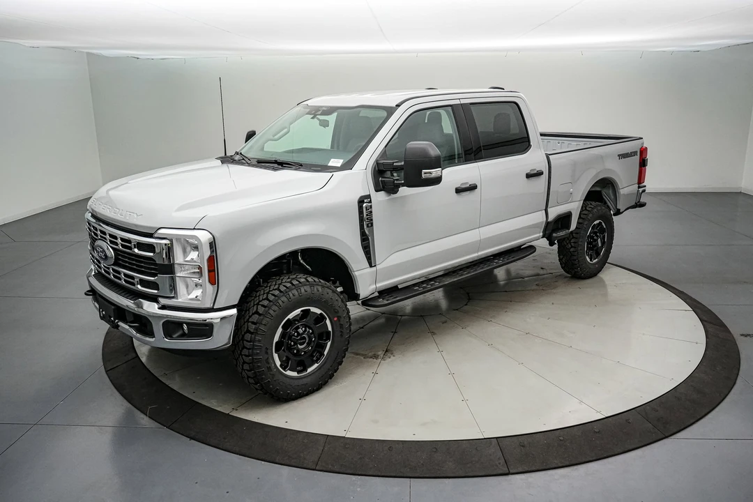 2026 Ford Super Duty 5th Gen - Image 10 of 21