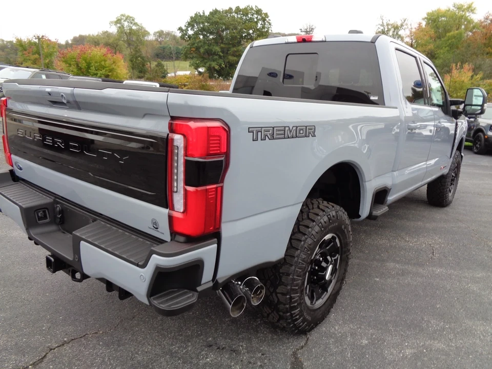 2026 Ford Super Duty 5th Gen - Image 4 of 21