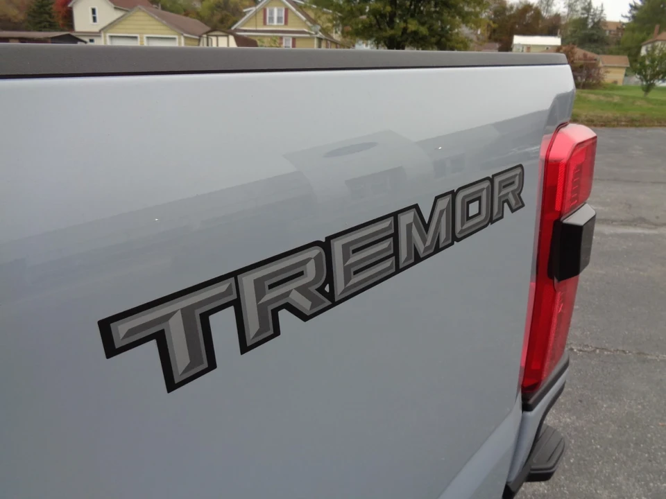2026 Ford Super Duty 5th Gen - Image 12 of 21