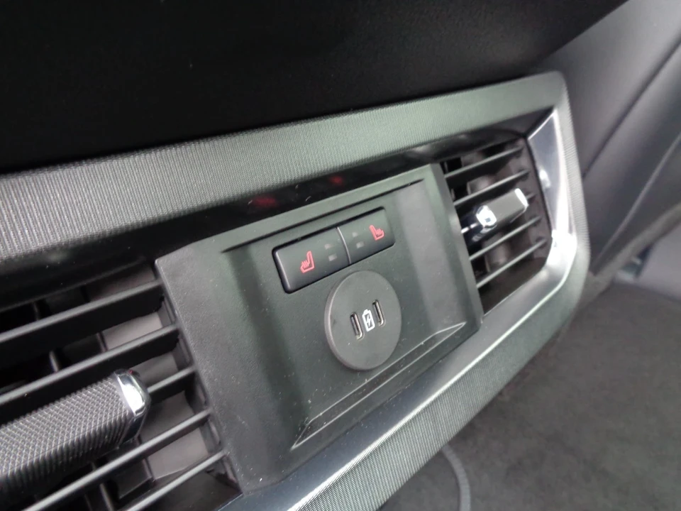 2026 Ford Super Duty 5th Gen - Image 19 of 21