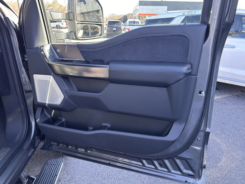 2026 Ford Super Duty 5th Gen - Image 14 of 21