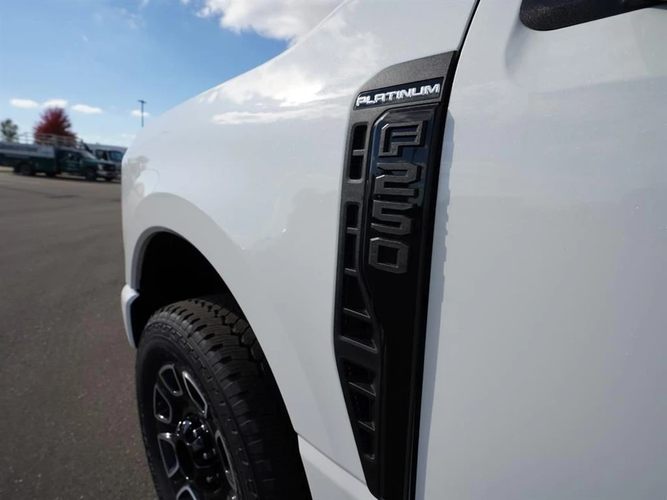 2026 Ford Super Duty 5th Gen - Image 11 of 12