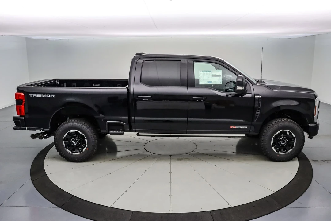 2026 Ford Super Duty 5th Gen - Image 4 of 21