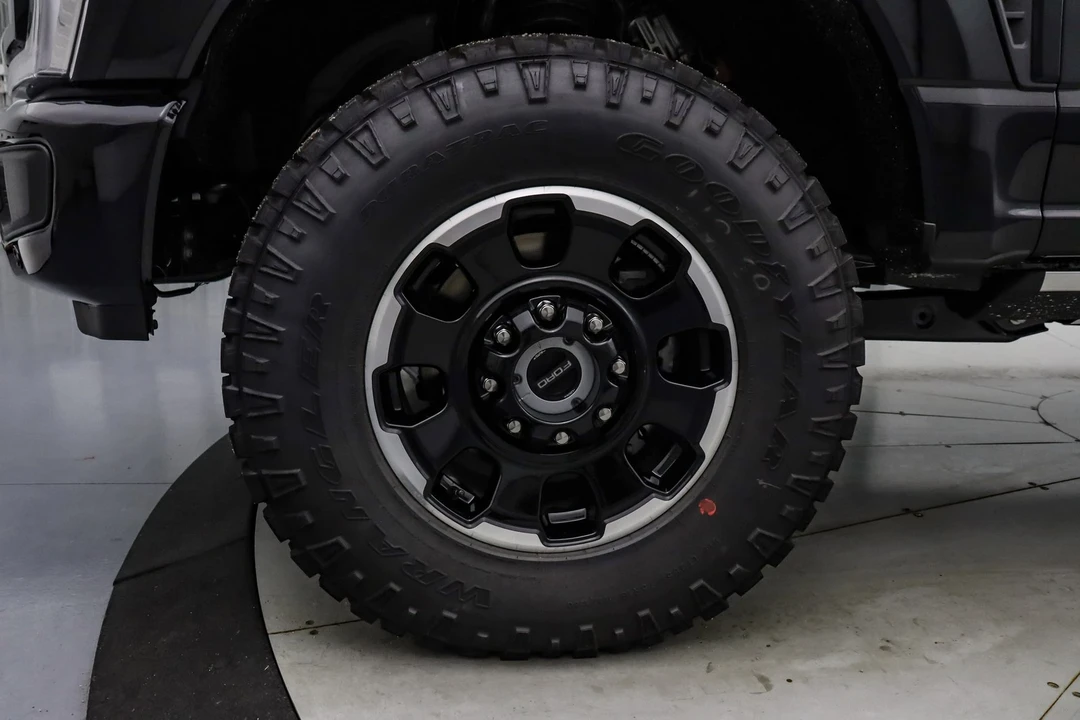 2026 Ford Super Duty 5th Gen - Image 12 of 21