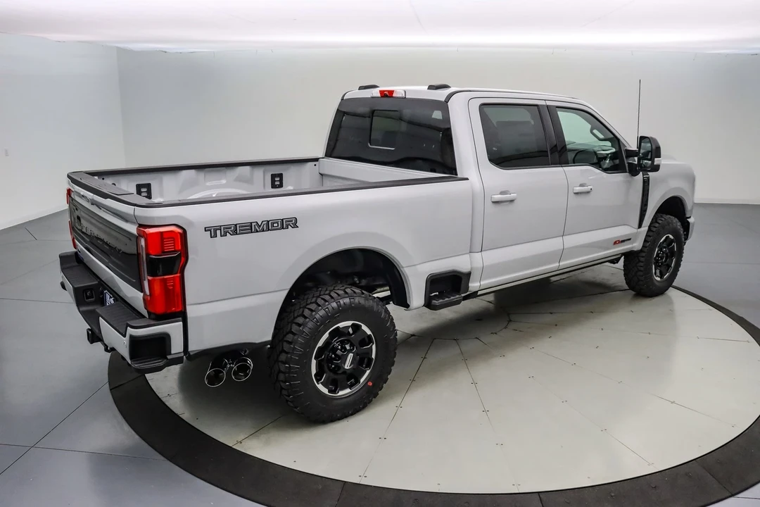 2026 Ford Super Duty 5th Gen - Image 5 of 21