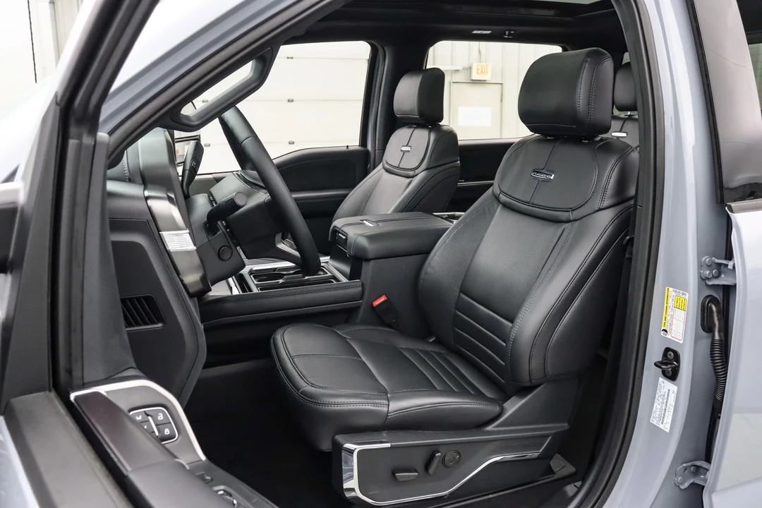 2026 Ford Super Duty 5th Gen - Image 14 of 21