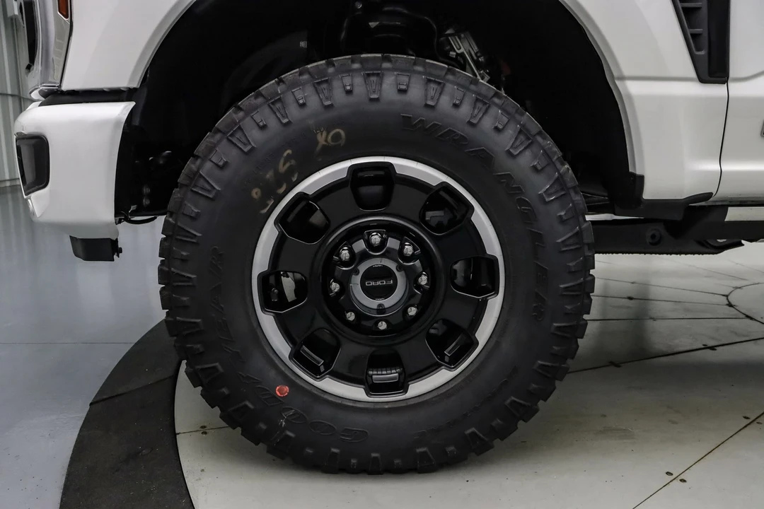 2026 Ford Super Duty 5th Gen - Image 12 of 21