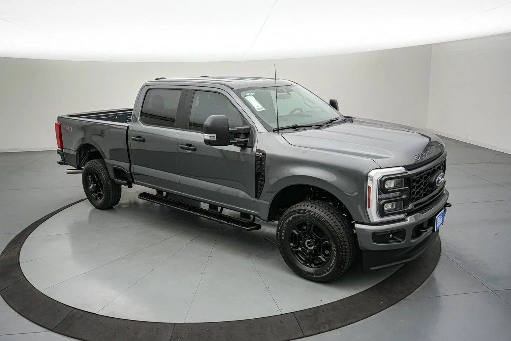 2026 Ford Super Duty 5th Gen - Image 2 of 23