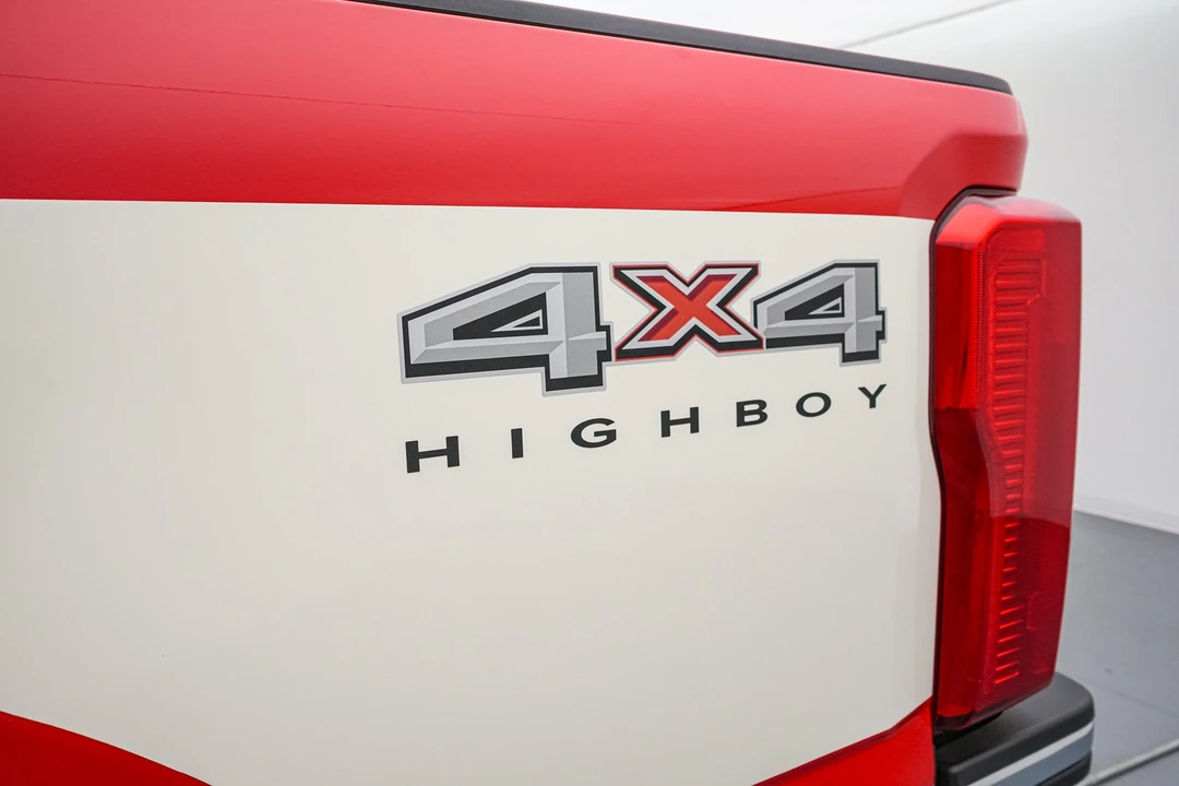 2026 Ford Super Duty 5th Gen - Image 23 of 31