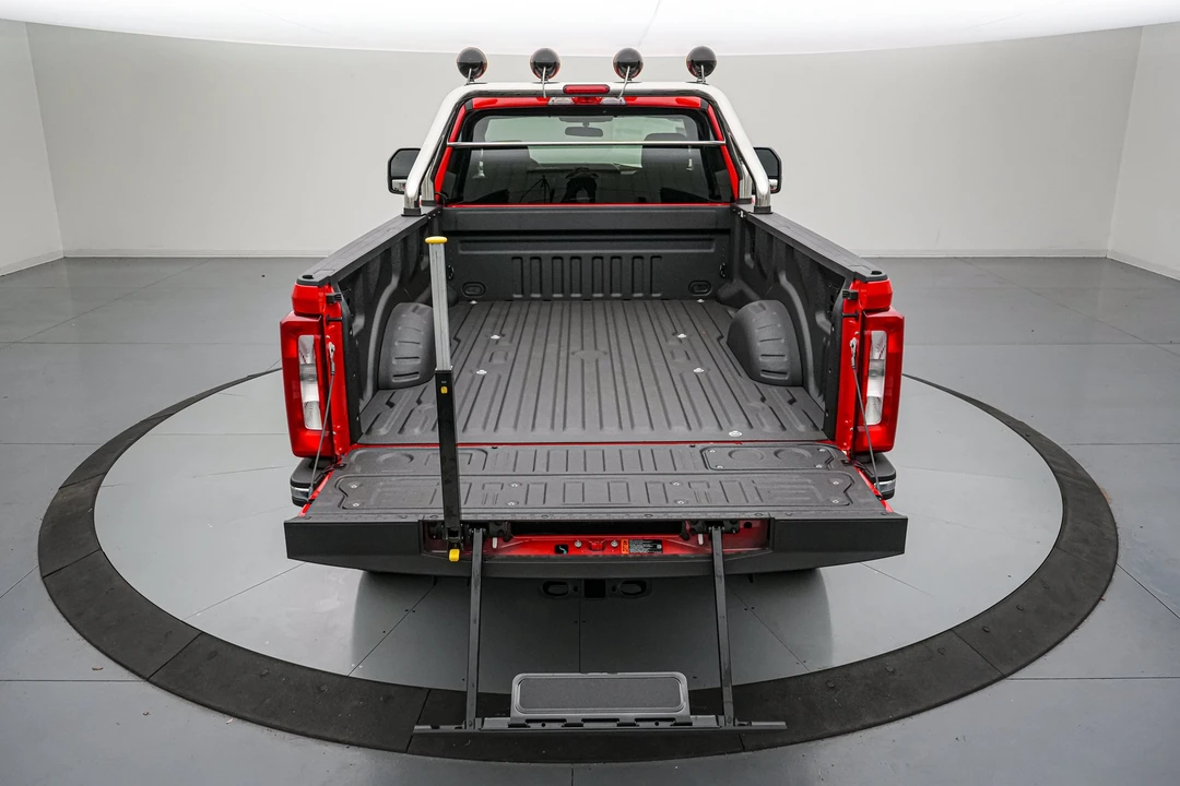2026 Ford Super Duty 5th Gen - Image 8 of 31