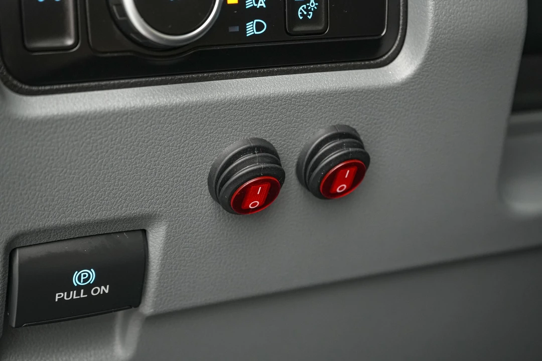 2026 Ford Super Duty 5th Gen - Image 18 of 31