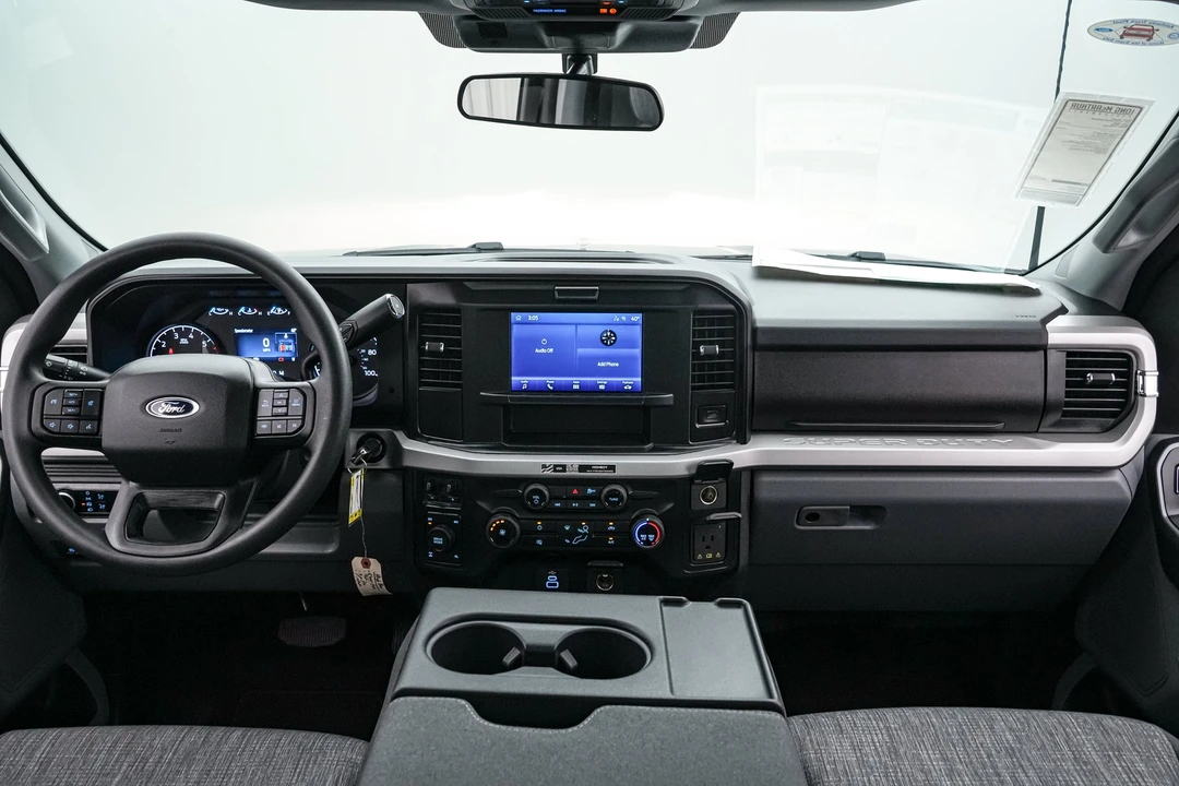 2026 Ford Super Duty 5th Gen - Image 29 of 31