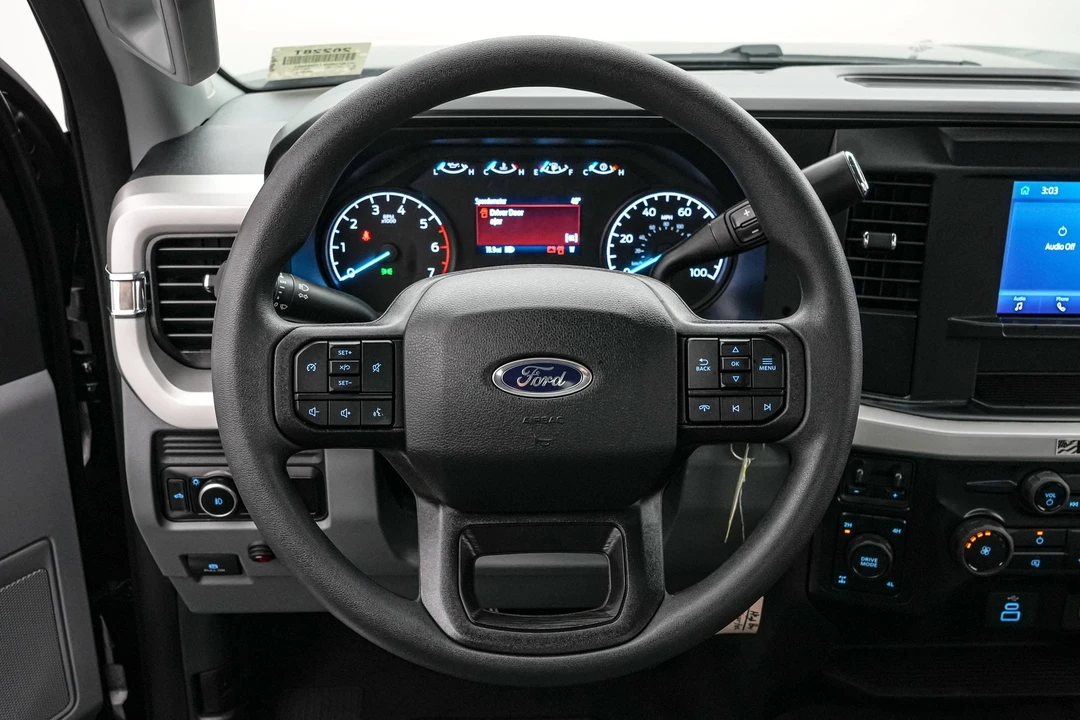 2026 Ford Super Duty 5th Gen - Image 28 of 31