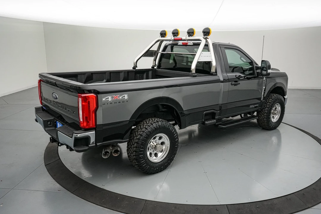 2026 Ford Super Duty 5th Gen - Image 6 of 31
