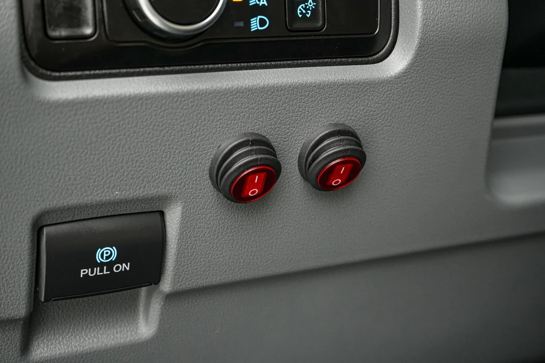 2026 Ford Super Duty 5th Gen - Image 18 of 31