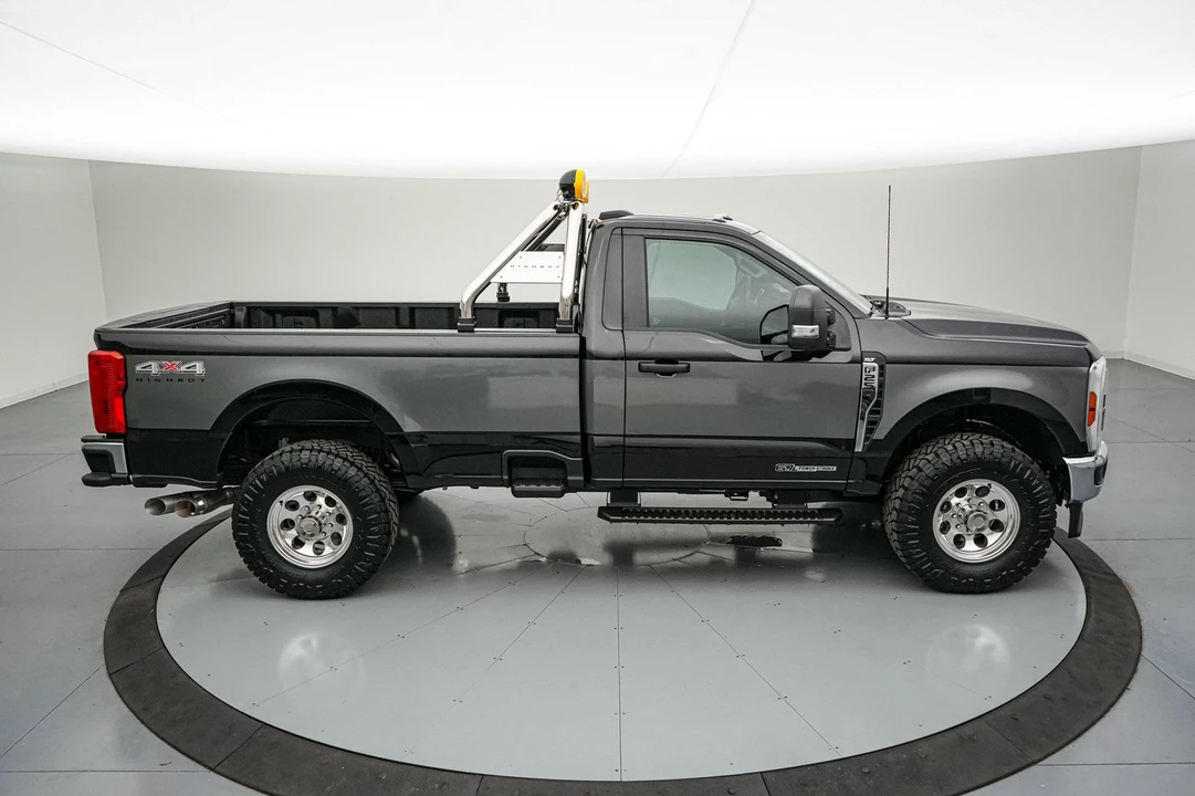 2026 Ford Super Duty 5th Gen - Image 5 of 31