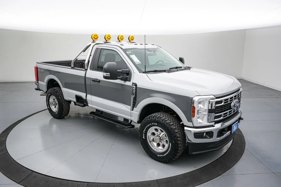 2026 Ford Super Duty 5th Gen - Image 5 of 31