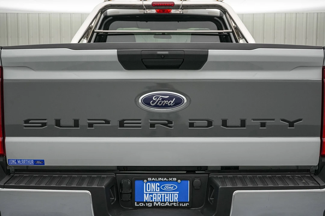 2026 Ford Super Duty 5th Gen - Image 25 of 31