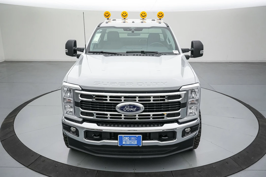 2026 Ford Super Duty 5th Gen - Image 13 of 31