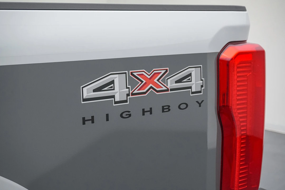 2026 Ford Super Duty 5th Gen - Image 24 of 31