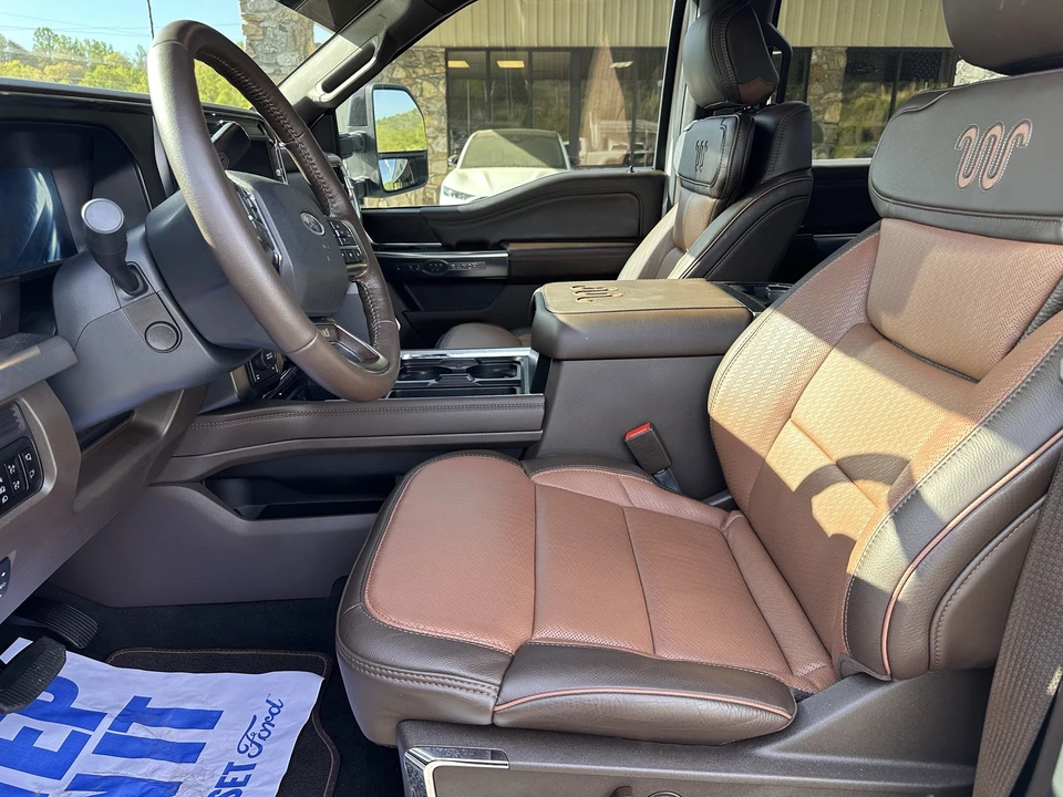 2026 Ford Super Duty 5th Gen - Image 11 of 31