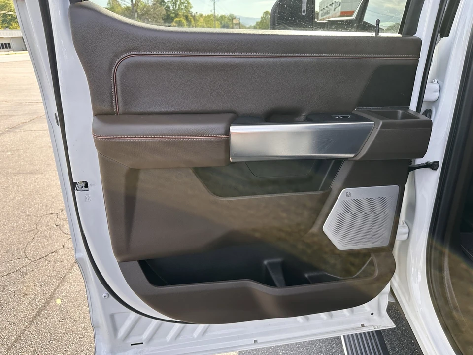 2026 Ford Super Duty 5th Gen - Image 13 of 31