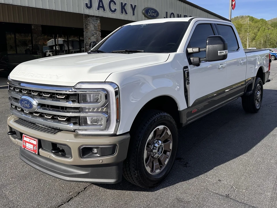 2026 Ford Super Duty 5th Gen - Image 2 of 31
