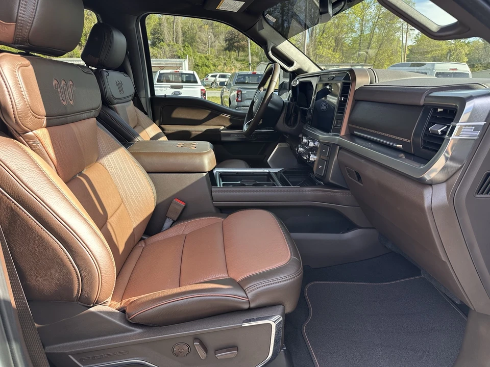 2026 Ford Super Duty 5th Gen - Image 16 of 31