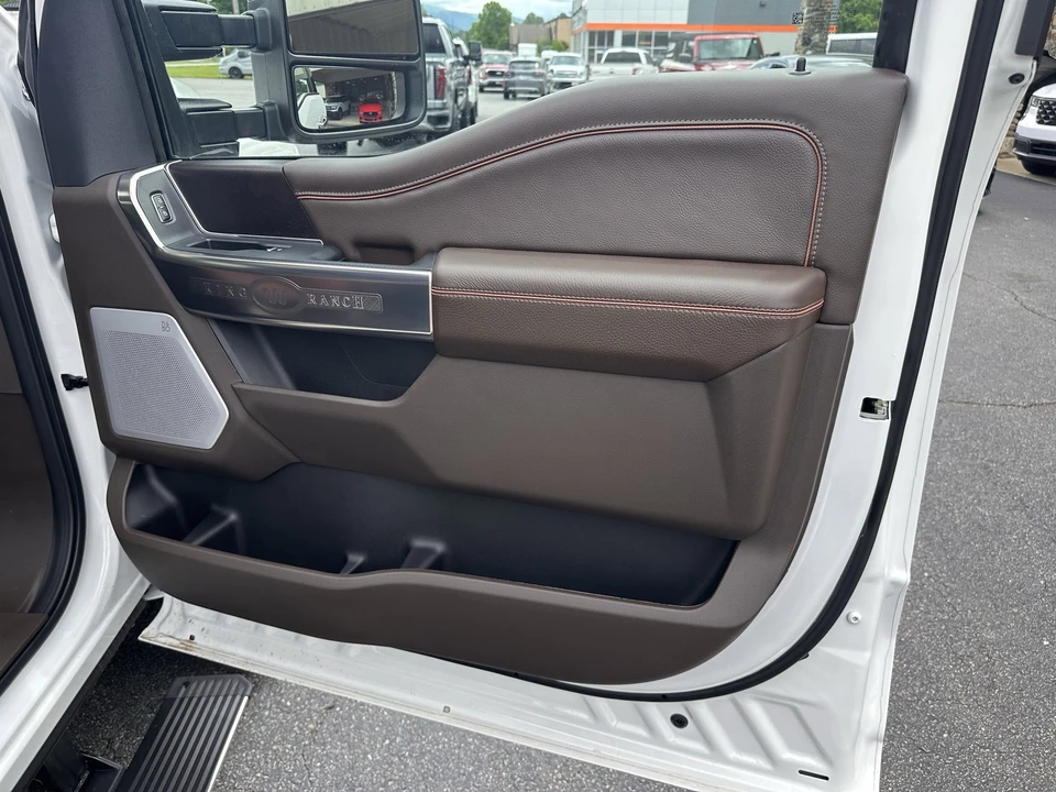 2026 Ford Super Duty 5th Gen - Image 15 of 31