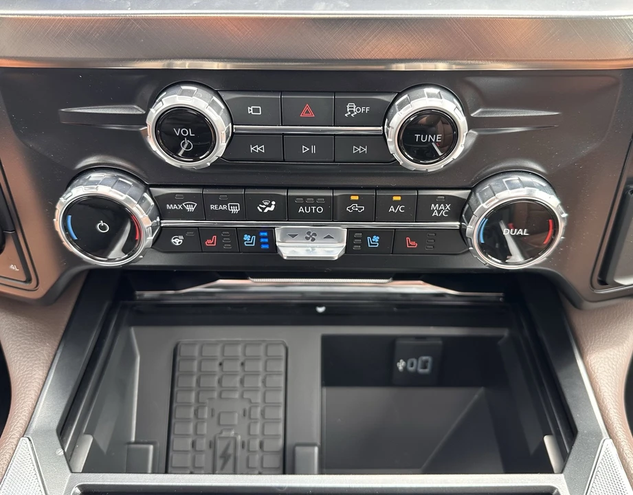 2026 Ford Super Duty 5th Gen - Image 30 of 31