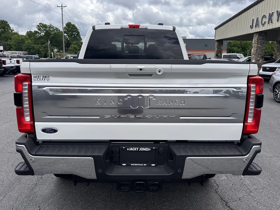2026 Ford Super Duty 5th Gen - Image 6 of 31