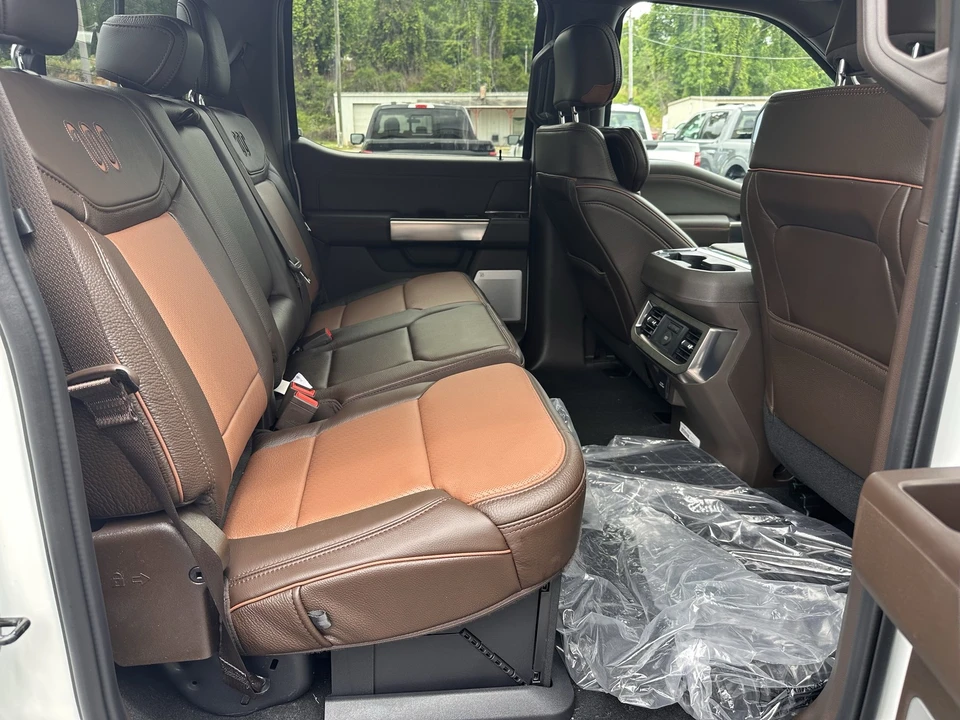2026 Ford Super Duty 5th Gen - Image 19 of 31