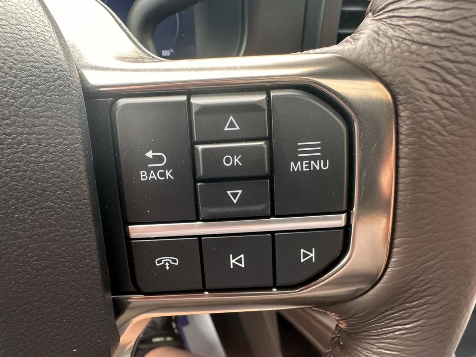 2026 Ford Super Duty 5th Gen - Image 25 of 31