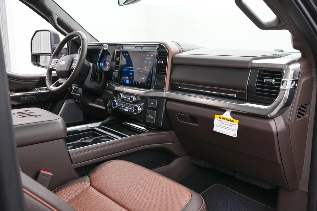 2026 Ford Super Duty 5th Gen - Image 28 of 31