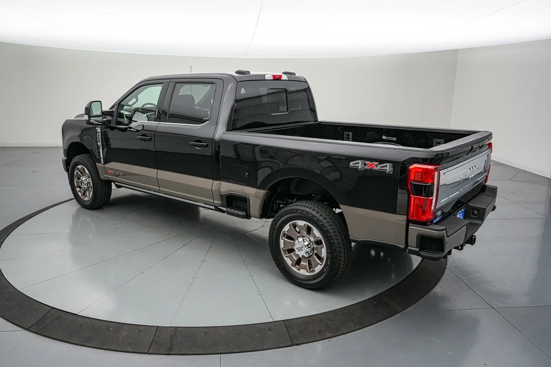 2026 Ford Super Duty 5th Gen - Image 8 of 31