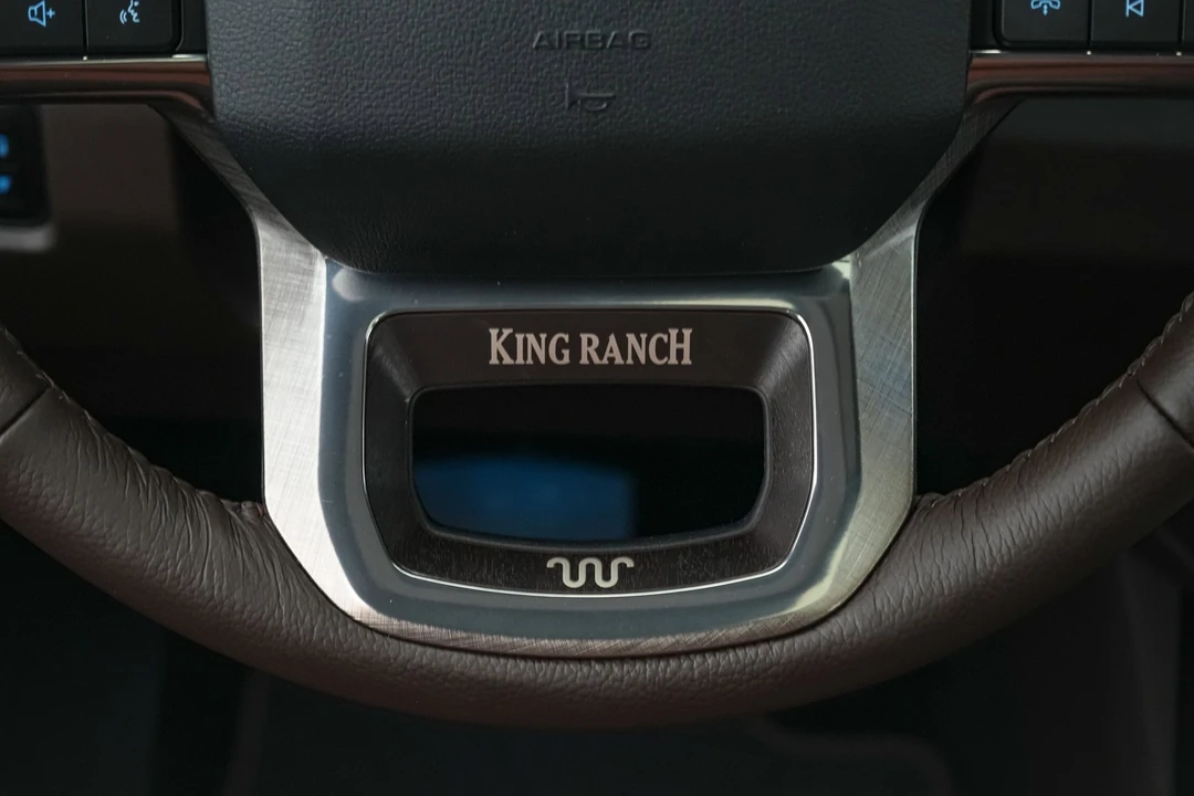 2026 Ford Super Duty 5th Gen - Image 18 of 31