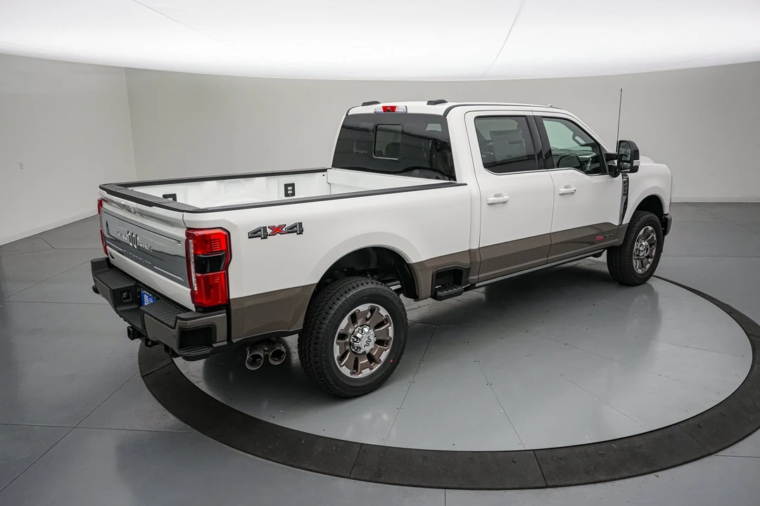 2026 Ford Super Duty 5th Gen - Image 5 of 31