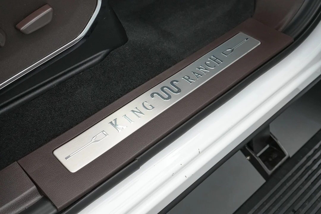 2026 Ford Super Duty 5th Gen - Image 29 of 31