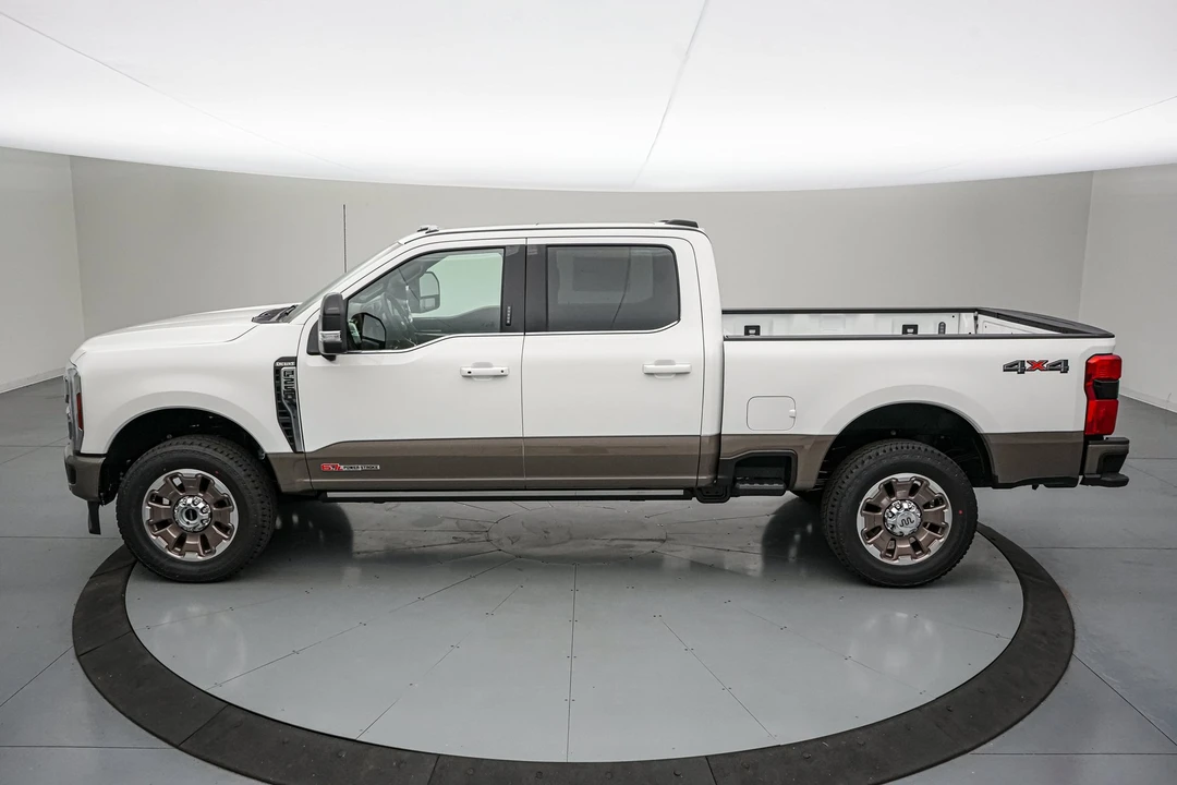 2026 Ford Super Duty 5th Gen - Image 9 of 31
