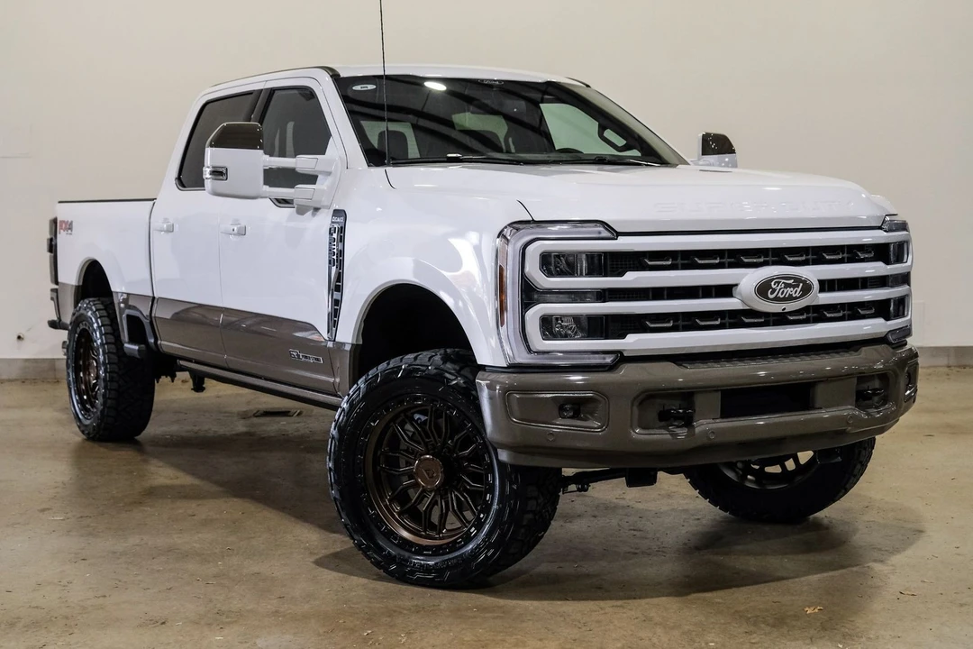 2026 Ford Super Duty 5th Gen - Image 4 of 12