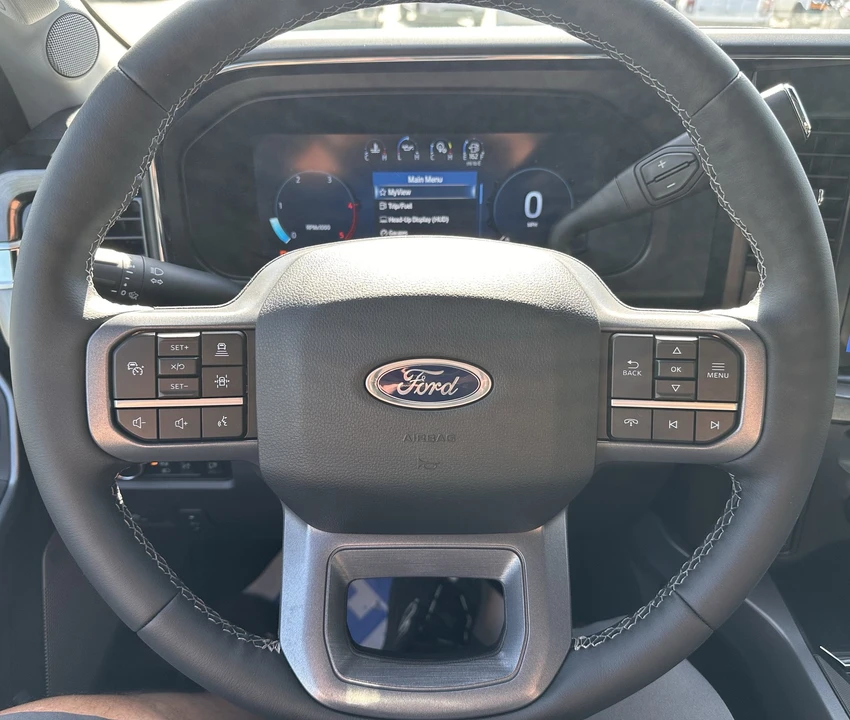 2026 Ford Super Duty 5th Gen - Image 23 of 31