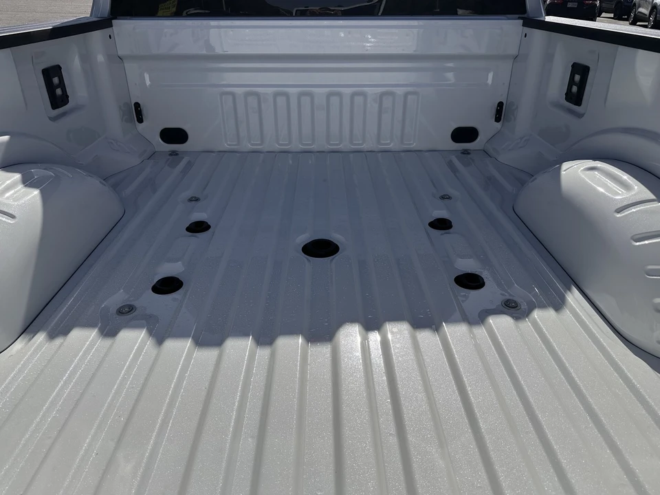 2026 Ford Super Duty 5th Gen - Image 9 of 31